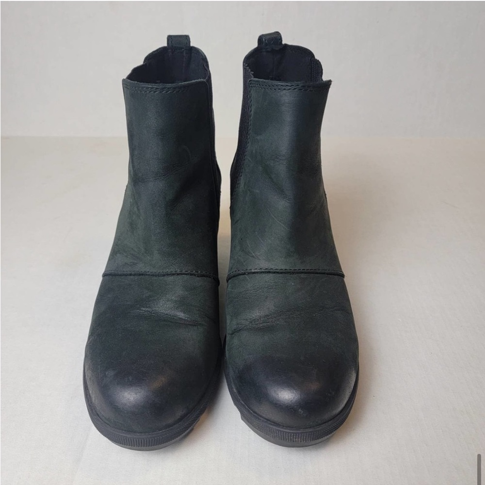 Joan of Arctic sorel black leather ankle boots booties 8.5 winter wedge shoes